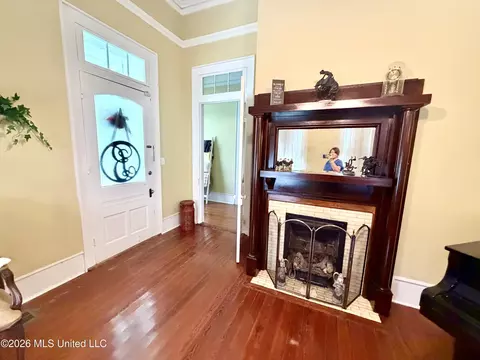 Entry Way - 3807 Dantzler St, Moss Point, MS 39563 photo 2 of 9