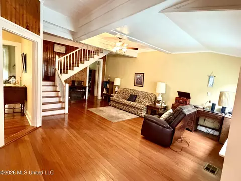 Living - 3807 Dantzler St, Moss Point, MS 39563 photo 3 of 4