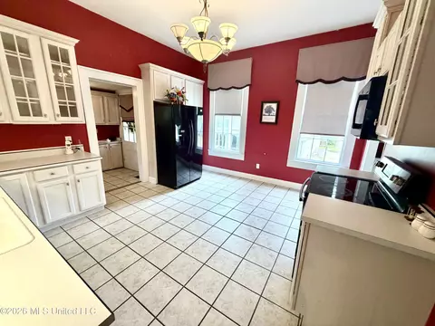 Kitchen - 3807 Dantzler St, Moss Point, MS 39563 photo 2 of 7
