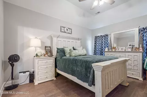 Bedroom - 1218 Perry Place Dr, Hernando, MS 38632 photo 1 of 4