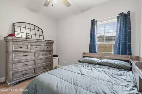 Bedroom - 1218 Perry Place Dr, Hernando, MS 38632 photo 4 of 4