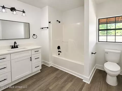 Bath - 143 Pre Eddy Rd, Lucedale, MS 39452 photo 5 of 5
