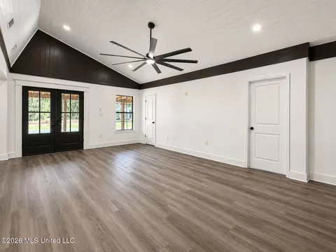 Living - 143 Pre Eddy Rd, Lucedale, MS 39452 photo 2 of 11