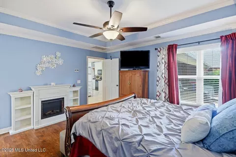 Bedroom - 261 Cherry Bark Dr, Brandon, MS 39047 photo 2 of 4