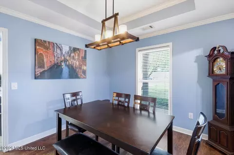 Dining - 261 Cherry Bark Dr, Brandon, MS 39047 photo 1 of 2