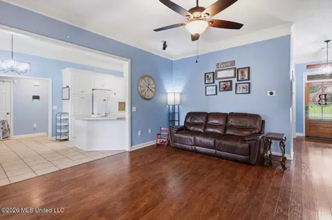 Entry Way - 261 Cherry Bark Dr, Brandon, MS 39047 photo 2 of 4