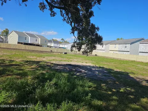 1045 Township Rd, Gulfport, MS 39507