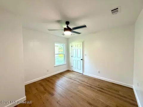 Bedroom - 4513 Pine St, Moss Point, MS 39563 photo 7 of 8