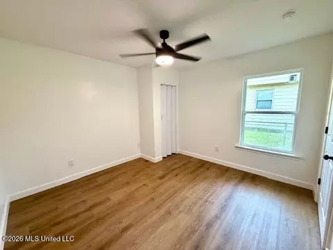 Bedroom - 4513 Pine St, Moss Point, MS 39563 photo 6 of 8