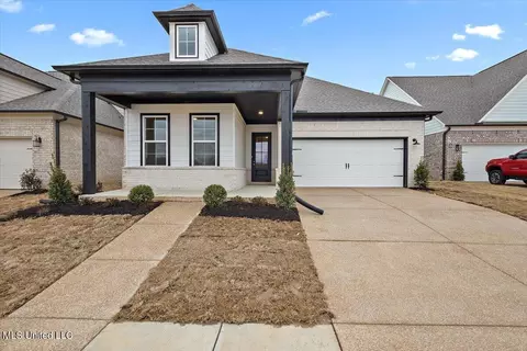 Exterior - 843 Quitman Ct, Nesbit, MS 38651 photo 2 of 7