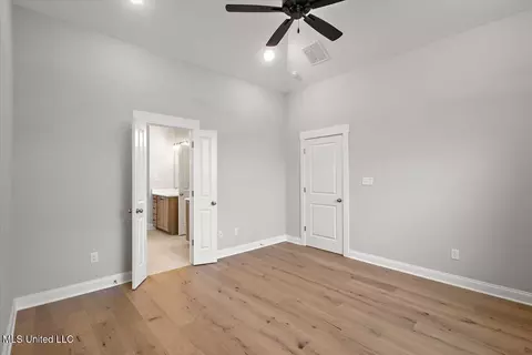 Bedroom - 843 Quitman Ct, Nesbit, MS 38651 photo 2 of 7