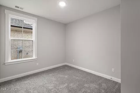 Bedroom - 843 Quitman Ct, Nesbit, MS 38651 photo 5 of 7