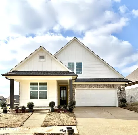 Exterior - 833 W Quitman Ct, Nesbit, MS 38651 photo 1 of 7