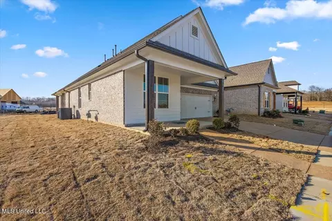 Other - 833 W Quitman Ct, Nesbit, MS 38651 photo 2 of 3