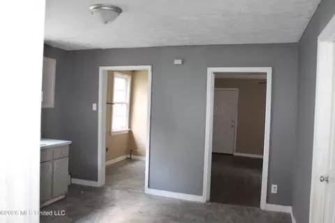 Entry Way - 4309 Sagamore St, Jackson, MS 39209 photo 1 of 1