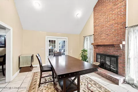 Dining - 345 Valley Vista Dr, Jackson, MS 39211 photo 3 of 3
