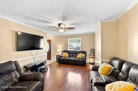 Living - 345 Valley Vista Dr, Jackson, MS 39211 photo 1 of 1