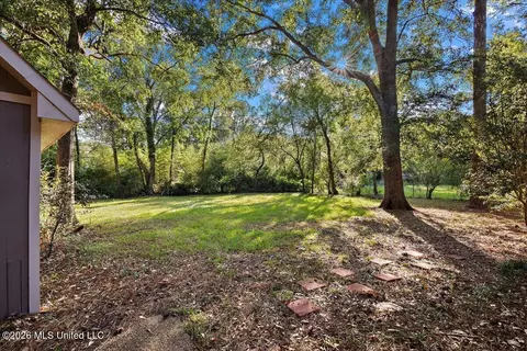 Exterior - 345 Valley Vista Dr, Jackson, MS 39211 photo 8 of 8