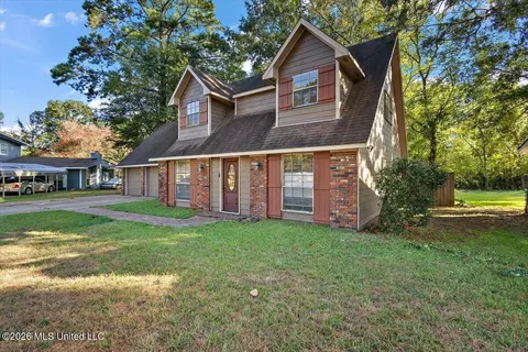 Exterior - 345 Valley Vista Dr, Jackson, MS 39211 photo 2 of 8