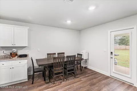 Entry Way - 166 Mill Ct, Lucedale, MS 39452 photo 2 of 4