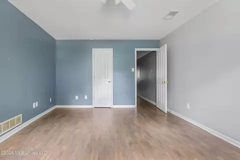 Bedroom - 2850 Jaybird Rd, Hernando, MS 38632 photo 10 of 11