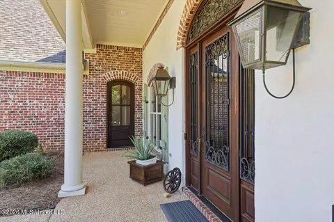 Exterior - 514 North St, Brandon, MS 39042 photo 5 of 23