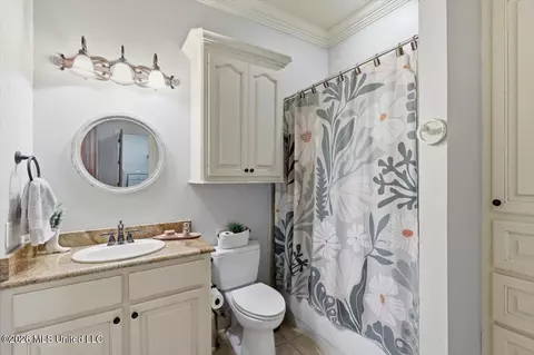 Bath - 514 North St, Brandon, MS 39042 photo 1 of 7