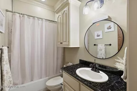 Bath - 514 North St, Brandon, MS 39042 photo 7 of 7