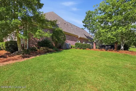 Exterior - 514 North St, Brandon, MS 39042 photo 14 of 23