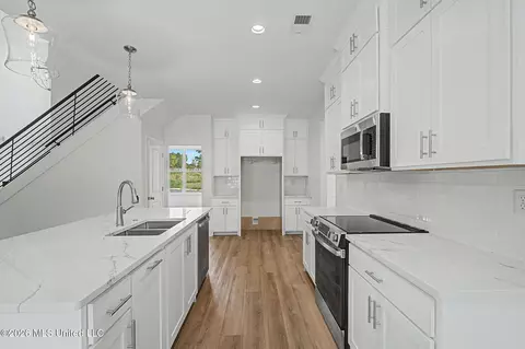 Kitchen - 3125 Wilders Way, Hernando, MS 38632 photo 2 of 2