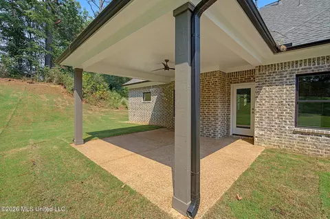 Exterior - 3125 Wilders Way, Hernando, MS 38632 photo 3 of 4