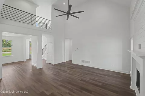 Living - 3180 Wilders Way, Hernando, MS 38632 photo 2 of 2