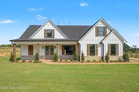 Exterior - 3180 Wilders Way, Hernando, MS 38632 photo 2 of 8