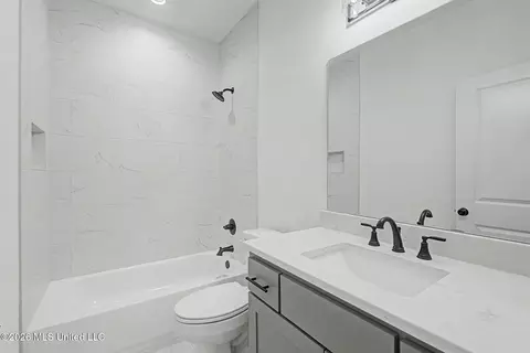 Bath - 3180 Wilders Way, Hernando, MS 38632 photo 4 of 5