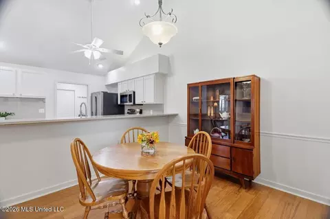 Dining - 1114 Gerrits Lndg, Brandon, MS 39047 photo 2 of 2