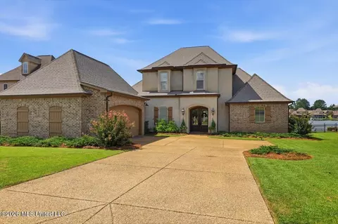 Exterior - 149 Harbor View Dr, Madison, MS 39110 photo 2 of 14
