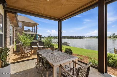 Exterior - 149 Harbor View Dr, Madison, MS 39110 photo 8 of 14