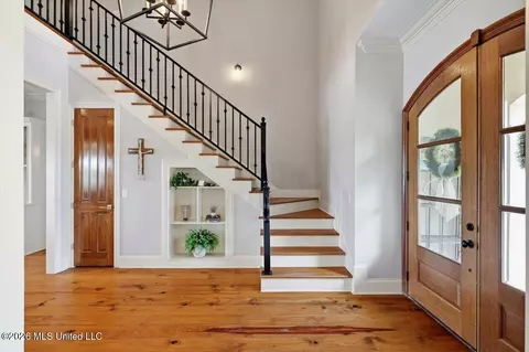 Entry Way - 149 Harbor View Dr, Madison, MS 39110 photo 2 of 5