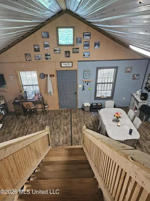 Entry Way - 2144 A E Wilkerson Ferry Rd, Lucedale, MS 39452 photo 1 of 1