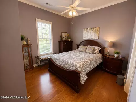 Bedroom - 6333 Carson Dr, Olive Branch, MS 38654 photo 3 of 6