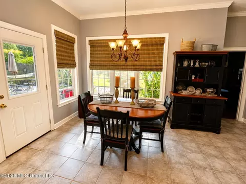 Dining - 6333 Carson Dr, Olive Branch, MS 38654 photo 2 of 2