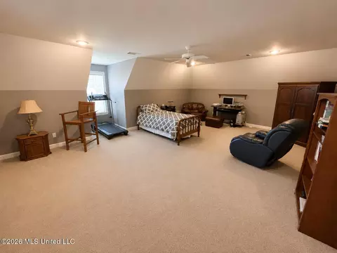 Bedroom - 6333 Carson Dr, Olive Branch, MS 38654 photo 2 of 6