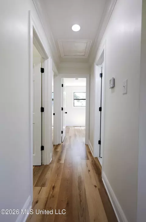 Entry Way - 1093 Mccomb Hville Rd, Mccomb, MS 39648 photo 1 of 1