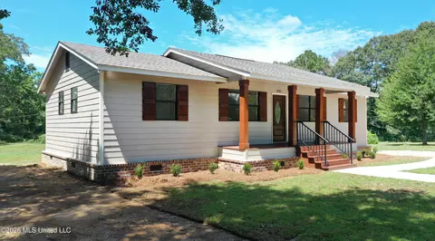 Exterior - 1093 Mccomb Hville Rd, Mccomb, MS 39648 photo 4 of 4
