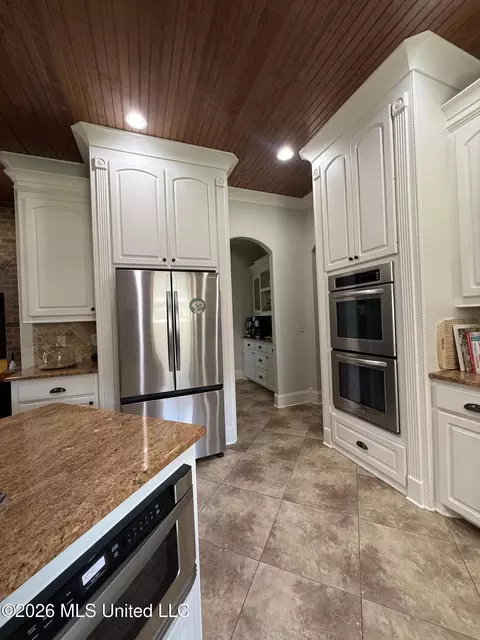 109 Hackberry Dr, Madison, MS 39110 photo 2
