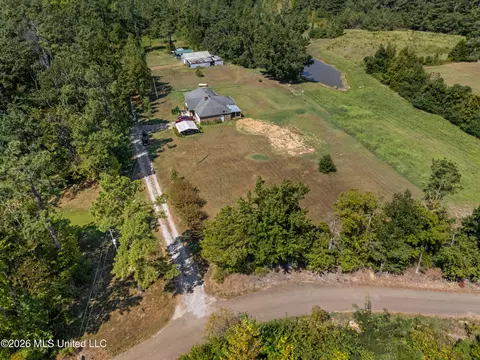 View/Area - 83 County Road 523, Como, MS 38619 photo 7 of 8
