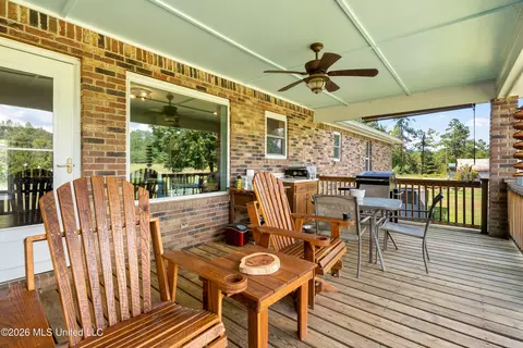 Exterior - 83 County Road 523, Como, MS 38619 photo 5 of 14