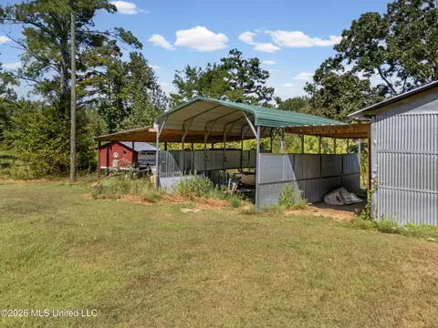 Exterior - 83 County Road 523, Como, MS 38619 photo 13 of 14
