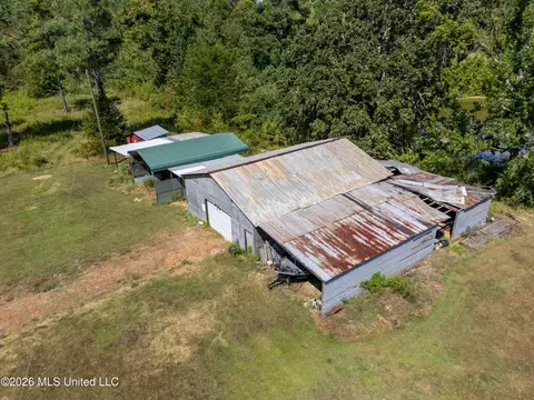Exterior - 83 County Road 523, Como, MS 38619 photo 11 of 14