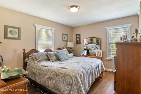 Bedroom - 83 County Road 523, Como, MS 38619 photo 3 of 5